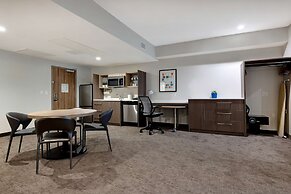 Home2Suites by Hilton Anaheim Resort