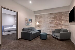 Home2Suites by Hilton Anaheim Resort