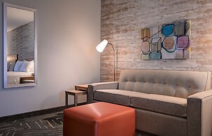 Home2Suites by Hilton Anaheim Resort