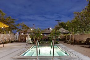 Home2Suites by Hilton Anaheim Resort