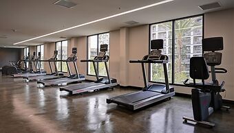 Home2Suites by Hilton Anaheim Resort