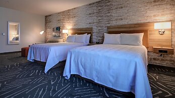 Home2Suites by Hilton Anaheim Resort