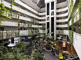 Novotel Darwin CBD