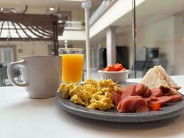 Best Western Plus Monterrey Colon