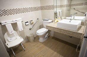 Best Western Plus Monterrey Colon