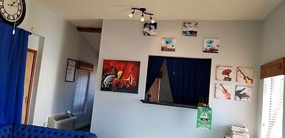 The Parkwood Inn & Suites