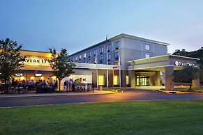 DoubleTree by Hilton Mahwah