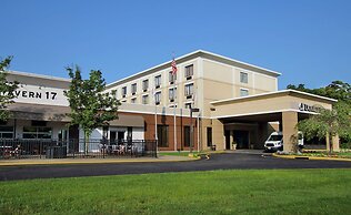 DoubleTree by Hilton Mahwah