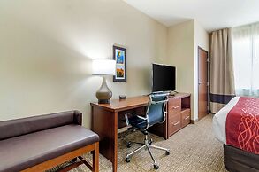 Comfort Inn & Suites Salina North