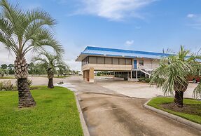 Motel 6 Winnie, TX
