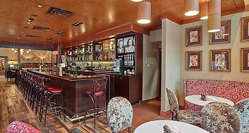 Best Western Plus The Normandy Inn & Suites