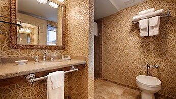 Best Western Plus The Normandy Inn & Suites