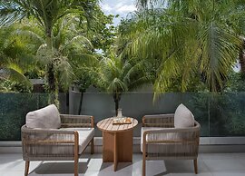 Avani+ Barbarons Seychelles