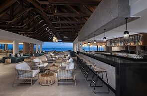 Avani+ Barbarons Seychelles