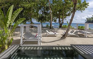 Avani+ Barbarons Seychelles