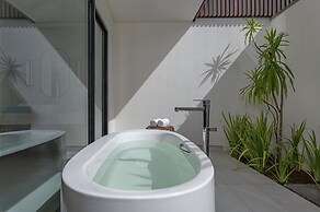 Avani+ Barbarons Seychelles