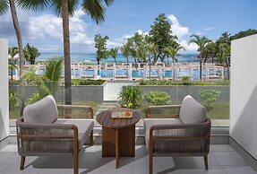 Avani+ Barbarons Seychelles