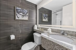 DoubleTree by Hilton Raleigh Midtown, NC