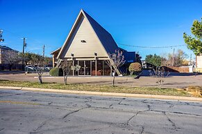Motel 6 Arlington, TX - UTA