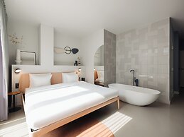 Conscious Hotel Museum Square