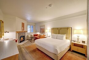 Sonoma Valley Inn, Tapestry Collection by Hilton