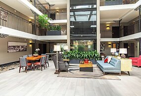 The Burgundy Hotel, Tapestry Collection by Hilton