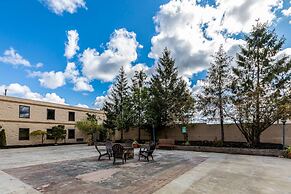 Quality Inn University