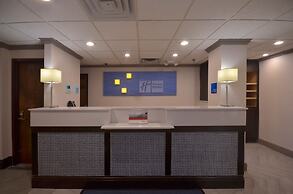 Holiday Inn Express Fayetteville- Univ of AR Area by IHG