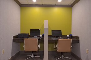 Holiday Inn Express Fayetteville- Univ of AR Area by IHG