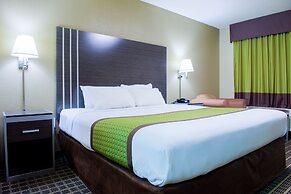 Days Inn & Suites by Wyndham Athens Alabama