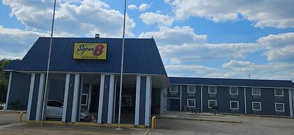 Super 8 by Wyndham Buffalo