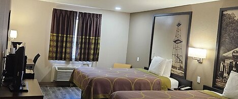 Super 8 by Wyndham Buffalo