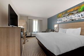 Clarion Pointe Tomah