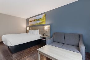 Clarion Pointe Tomah