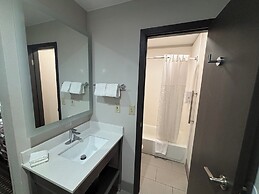 Red Roof Inn & Suites Tomah