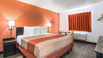Motel 6 Elk Grove Village, IL