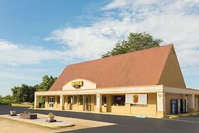 Super 8 by Wyndham Asheville Airport