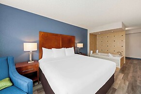 Comfort Inn & Suites Omaha Central