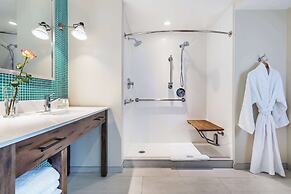 UpValley Inn & Hot Springs Napa Valley, Ascend Hotel Collection