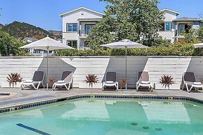 UpValley Inn & Hot Springs Napa Valley, Ascend Hotel Collection