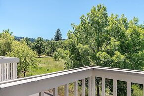 UpValley Inn & Hot Springs Napa Valley, Ascend Hotel Collection