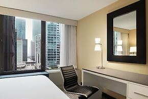 DoubleTree by Hilton Chicago - Magnificent Mile