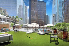 DoubleTree by Hilton Chicago - Magnificent Mile