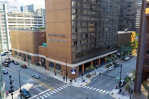 DoubleTree by Hilton Chicago - Magnificent Mile