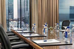 DoubleTree by Hilton Chicago - Magnificent Mile