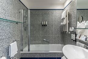 Best Western Plus Hotel Universo