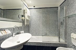 Best Western Plus Hotel Universo