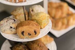 Days Inn by Wyndham Toronto West Mississauga