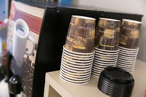 Days Inn by Wyndham Toronto West Mississauga