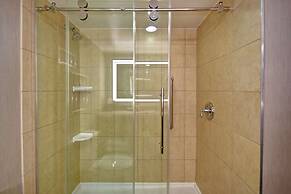 Embassy Suites by Hilton Montgomery Hotel & Conference Ctr